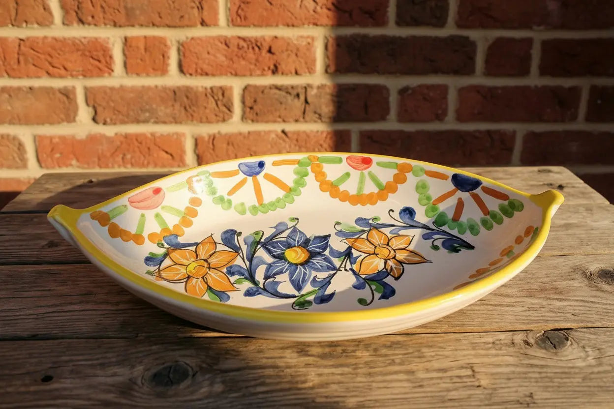 Decorative ceramic boat / plate with floral patterns 