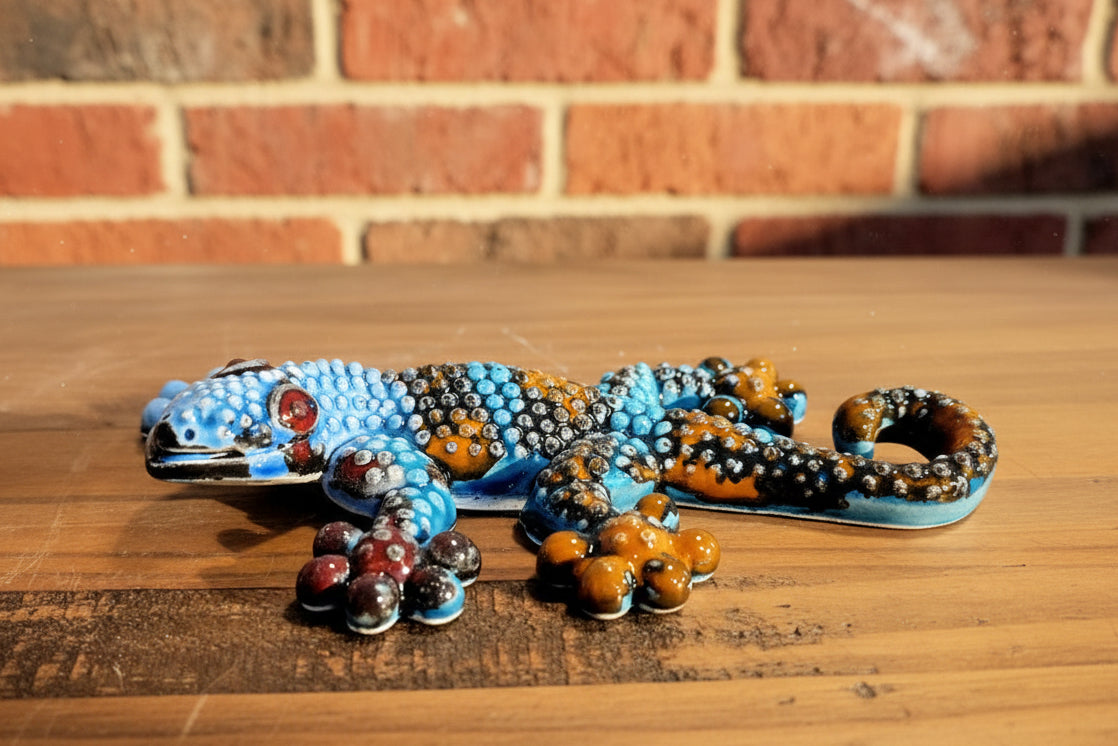 Decorative lizard gecko figurine with bead embellishments 